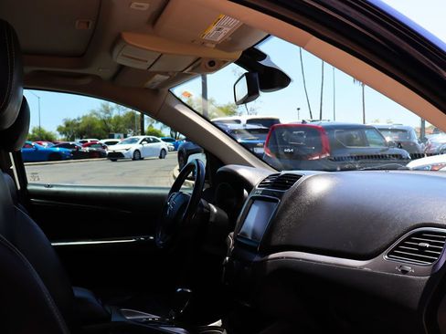Used 2020 Dodge Journey Crossroad FWD image 32