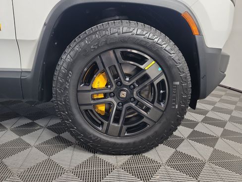 Used 2023 Rivian R1T Adventure Quad AWD/4WD image 11
