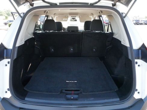 Used 2023 Nissan Rogue S AWD/4WD image 17