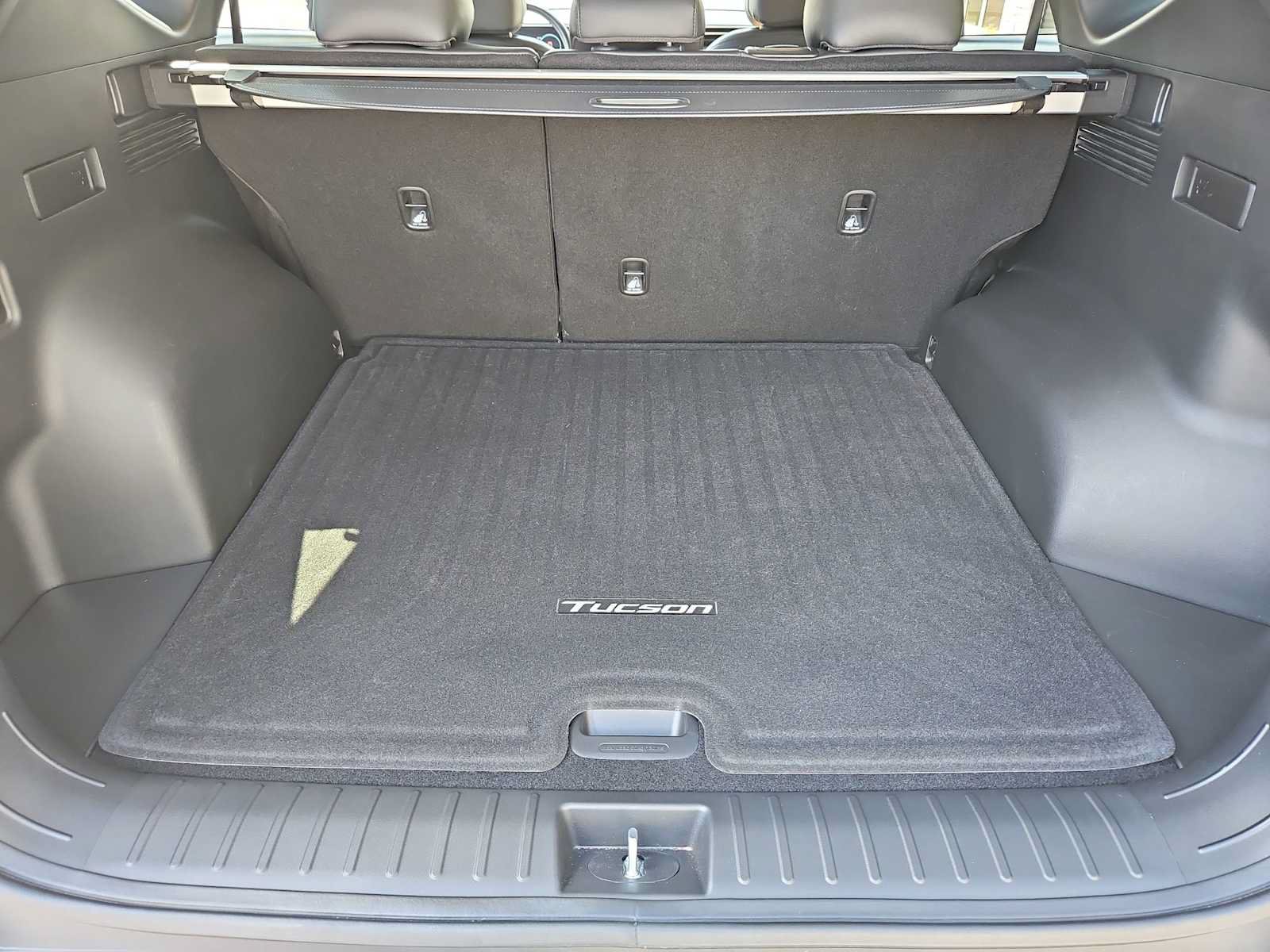 Certified 2024 Hyundai Tucson SEL w/ Convenience Package FWD image 33