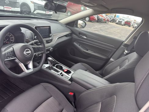 Certified 2024 Nissan Altima 2.5 SV image 25