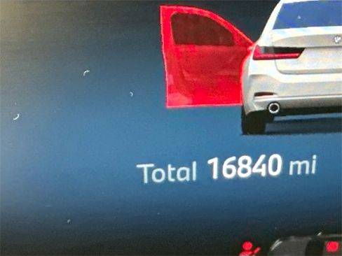 Used 2025 BMW 330i xDrive Sedan image 17