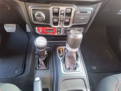 Used 2023 Jeep Wrangler Unlimited Rubicon w/ Cold Weather Group image 20