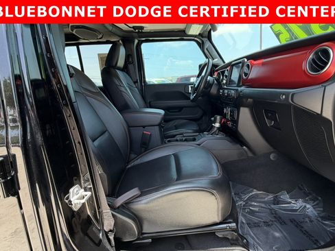 Used 2023 Jeep Gladiator Rubicon w/ Cold Weather Group AWD/4WD image 19