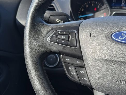 Used 2019 Ford Escape SE image 24