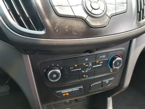 Used 2017 Ford Escape S FWD image 21