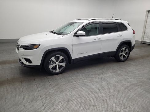Used 2021 Jeep Cherokee Limited w/ Elite Package image 2