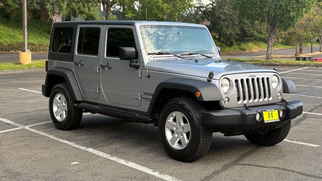 Used 2014 Jeep Wrangler Unlimited Sport w/ Quick Order Package 24S AWD/4WD image 7