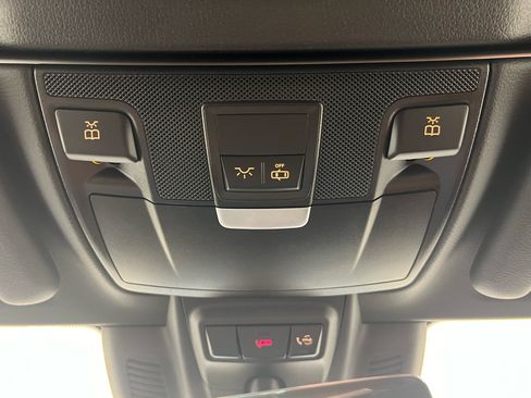 Used 2022 Mercedes-Benz C 300 Cabriolet image 26