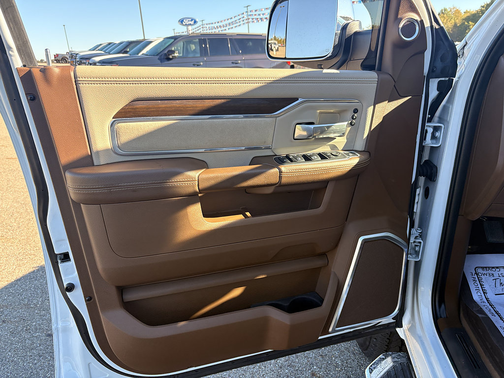 Used 2022 RAM 3500 Laramie AWD/4WD image 27