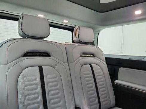 Used 2024 Rivian R1S Adventure image 29