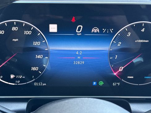 Used 2024 Mercedes-Benz GLC 300 4MATIC image 26