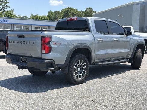 Used 2023 Chevrolet Colorado Z71 w/ Z71 Convenience Package 2 AWD/4WD image 12