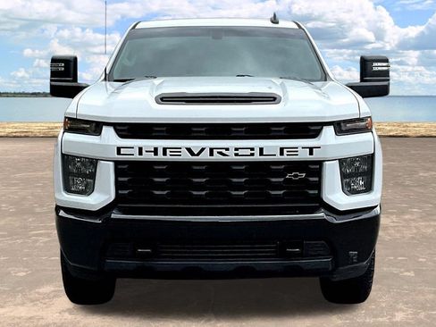 Used 2023 Chevrolet Silverado 2500 Custom w/ Custom Value Package AWD/4WD image 2