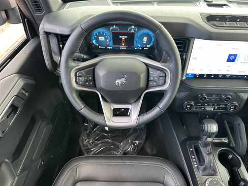 New 2025 Ford Bronco Badlands w/ Sasquatch Package image 16