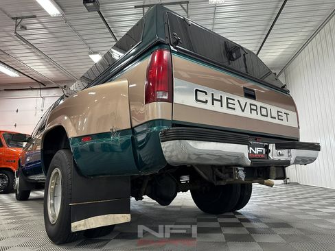 Used 1996 Chevrolet Silverado 3500 2WD Extended Cab image 21