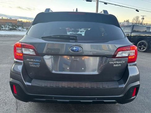 Used 2018 Subaru Outback 3.6R Limited image 7