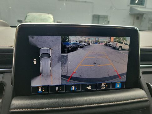 Used 2021 GMC Yukon AT4 w/ AT4 Premium Plus Package image 38