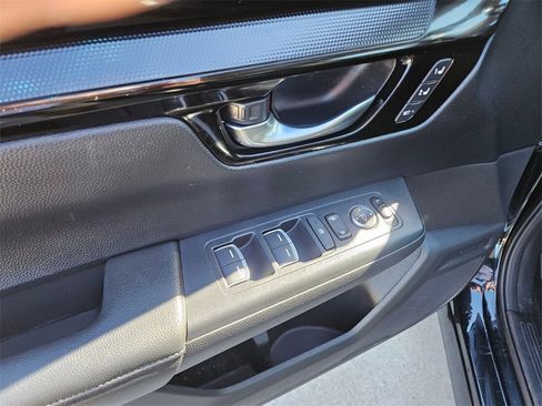 Used 2025 Honda CR-V EX-L image 15