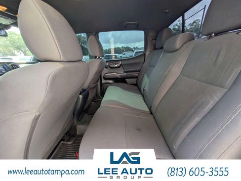 Used 2018 Toyota Tacoma TRD Sport w/ Technology Package RWD image 13