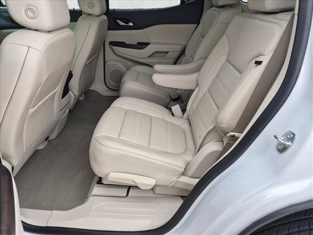 Used 2023 GMC Acadia Denali w/ Denali Ultimate Package FWD image 21