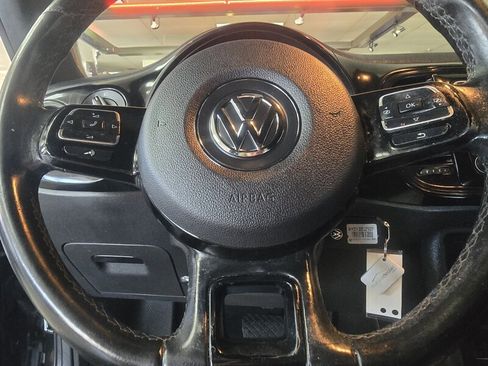Used 2018 Volkswagen Beetle 2.0T Coast image 18