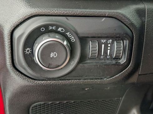 Used 2022 Jeep Wrangler Unlimited Sport AWD/4WD image 13