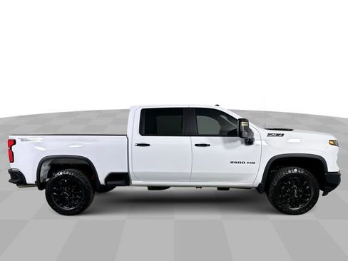 New 2026 Chevrolet Silverado 2500 LT w/ Trail Boss Package AWD/4WD image 9