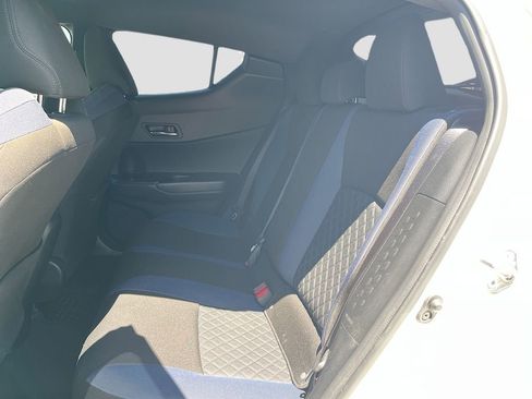 Used 2021 Toyota C-HR XLE FWD image 22