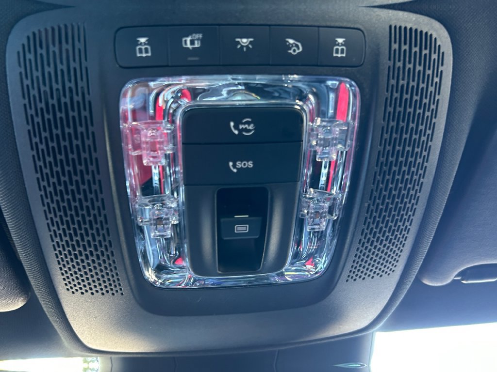 Used 2025 Mercedes-Benz CLA 250 image 36