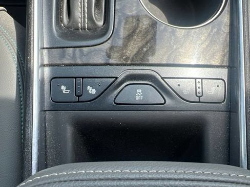 Used 2014 Chevrolet Impala LT w/ Premium Seating Package FWD image 13