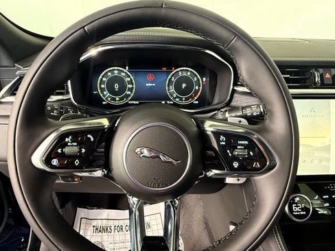 Used 2026 Jaguar F-PACE R-Dynamic S AWD/4WD image 19