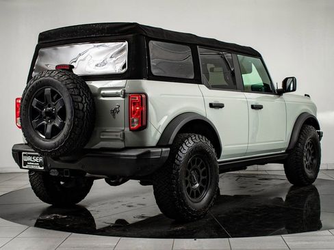 Used 2021 Ford Bronco Black Diamond image 11