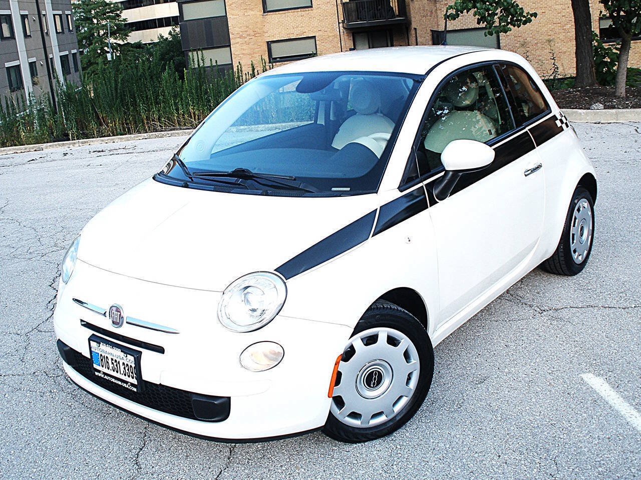 Used 2015 FIAT 500 Pop FWD image 2