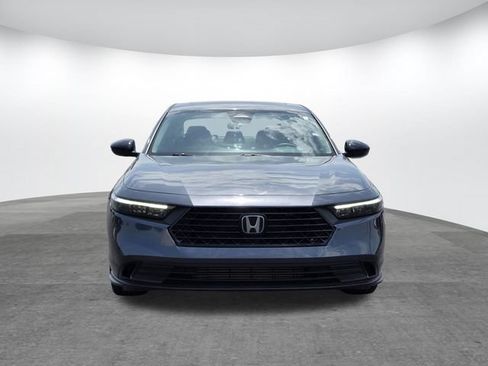Used 2025 Honda Accord SE image 2