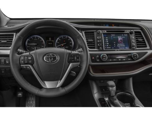 Used 2015 Toyota Highlander XLE AWD/4WD image 7