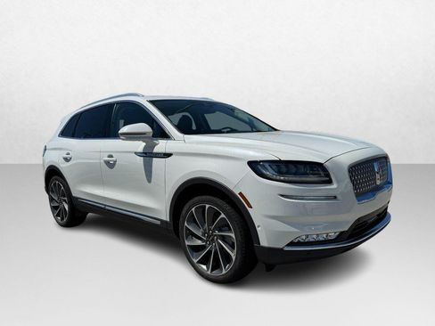 Certified 2023 Lincoln Nautilus Reserve w/ Equipment Group 202A AWD/4WD image 3