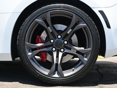 Used 2017 Chevrolet Camaro SS RWD image 10