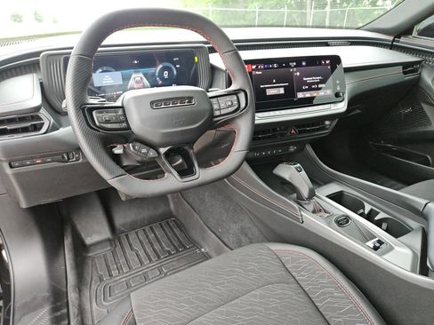 Used 2026 Dodge Charger Scat Pack AWD/4WD image 15