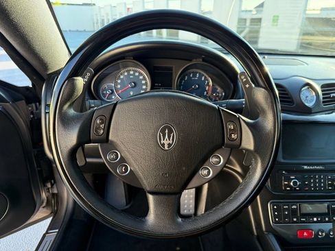 Used 2010 Maserati GranTurismo S RWD image 30