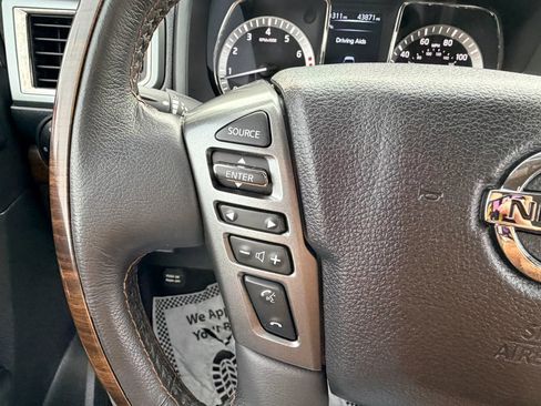 Used 2017 Nissan Titan Platinum Reserve w/ Off-Road Package image 22