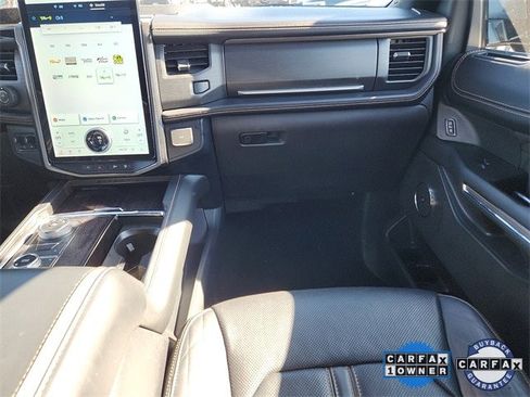 Certified 2022 Ford Expedition Platinum image 10