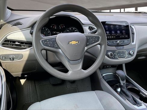 Used 2023 Chevrolet Malibu LT image 8