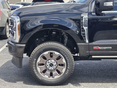 Used 2024 Ford F250 King Ranch AWD/4WD image 9