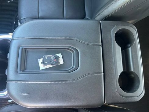 Used 2019 GMC Sierra 1500 SLT w/ SLT Premium Plus Package AWD/4WD image 37