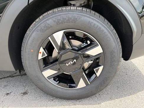 New 2026 Kia Sportage LX FWD image 25