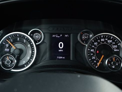 Used 2021 RAM 1500 Big Horn AWD/4WD image 7