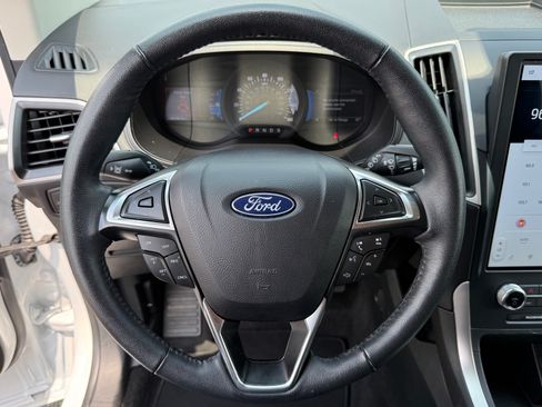 Used 2024 Ford Edge SEL AWD/4WD image 14