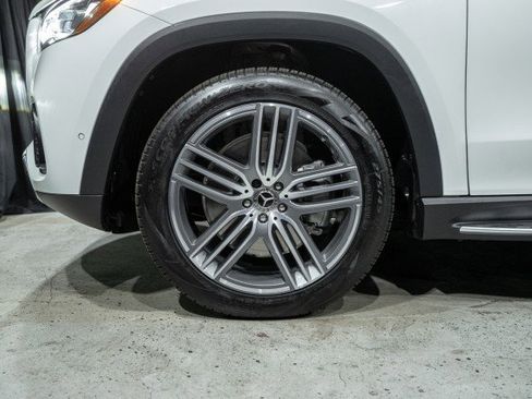 Certified 2025 Mercedes-Benz GLS 450 4MATIC image 7
