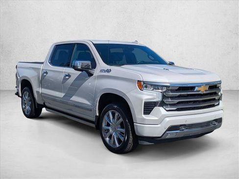 Used 2023 Chevrolet Silverado 1500 High Country w/ High Country Premium Package image 3